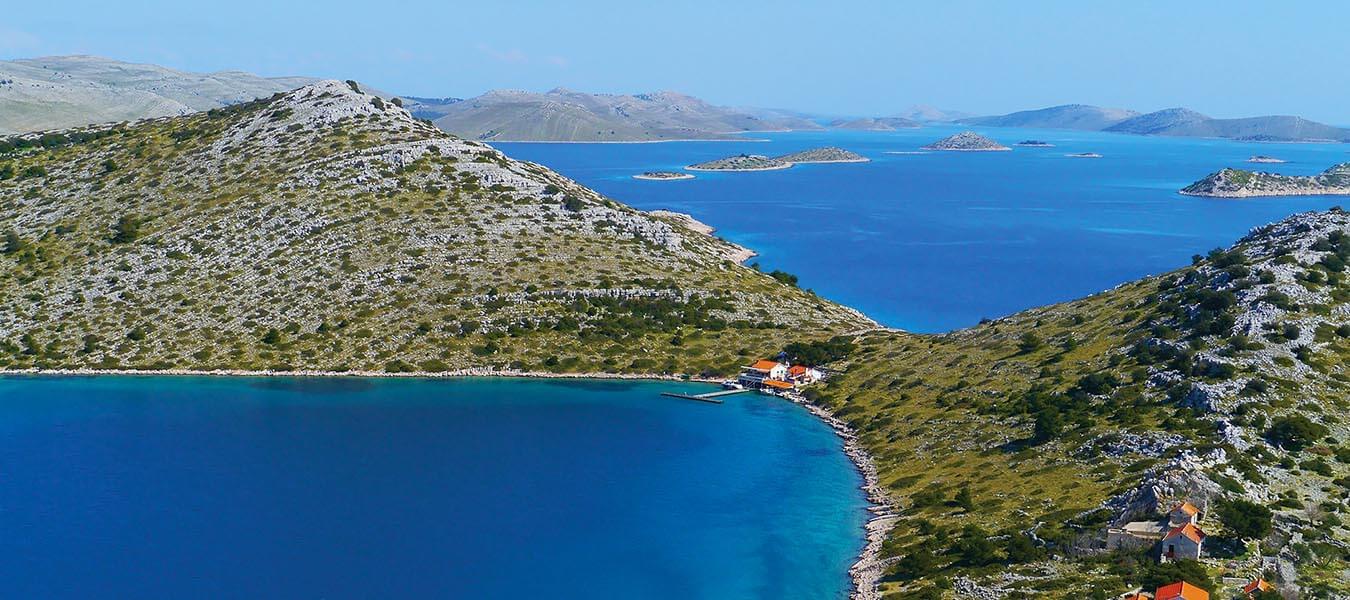 Bay-in-Kornati-Islands-1350x600