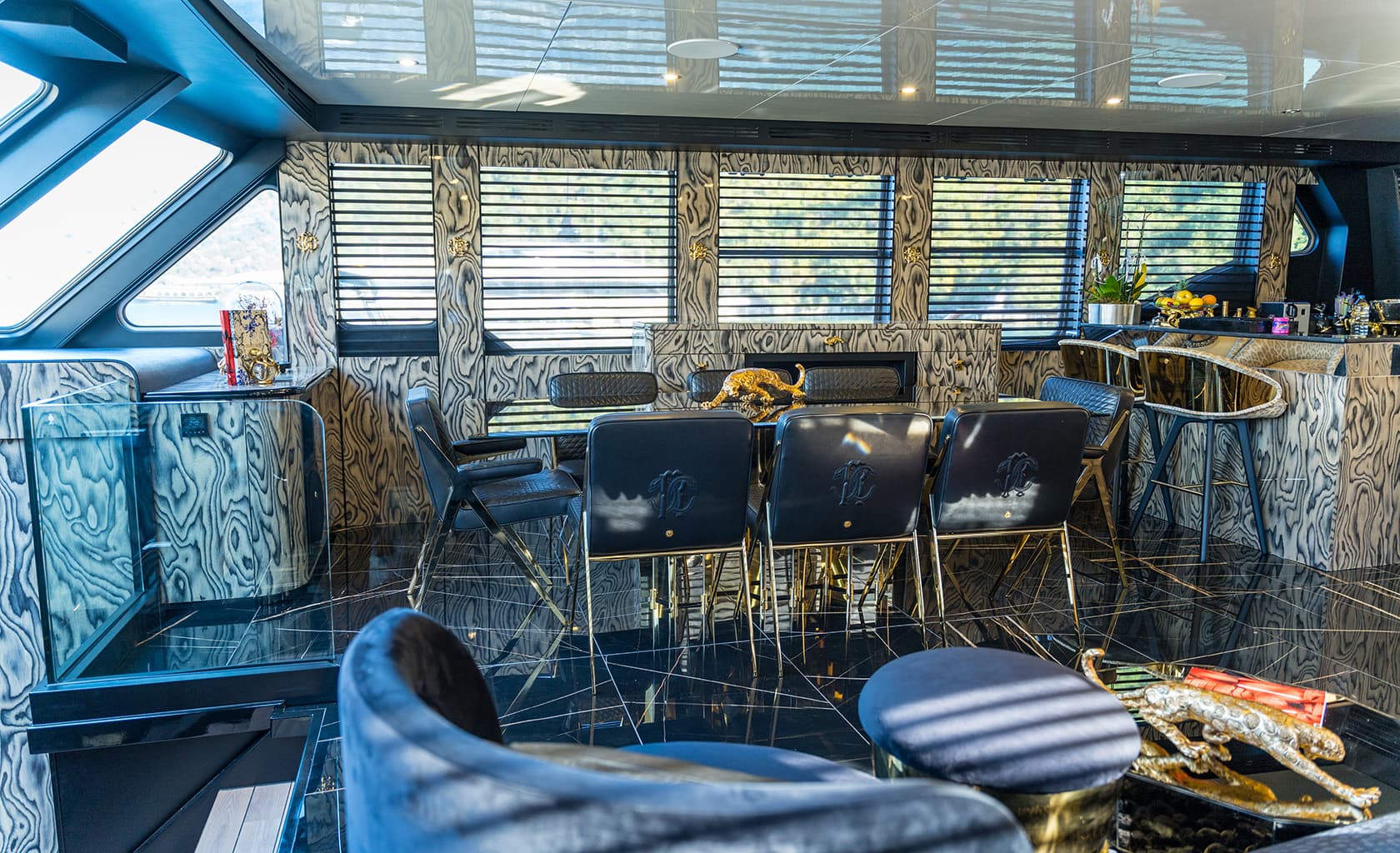 EMANUEL Saloon