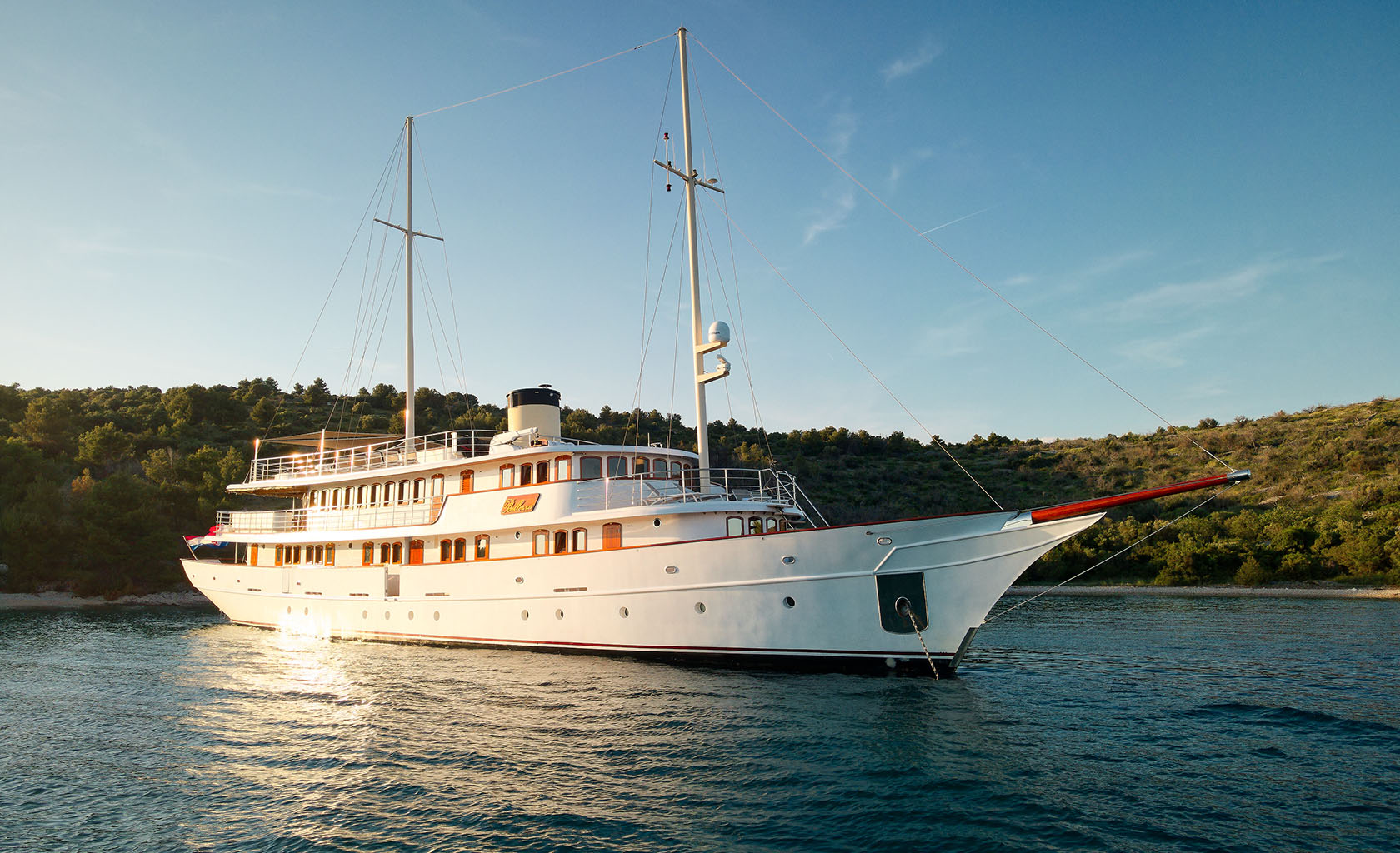 Here is our latest video of yacht Bellezza