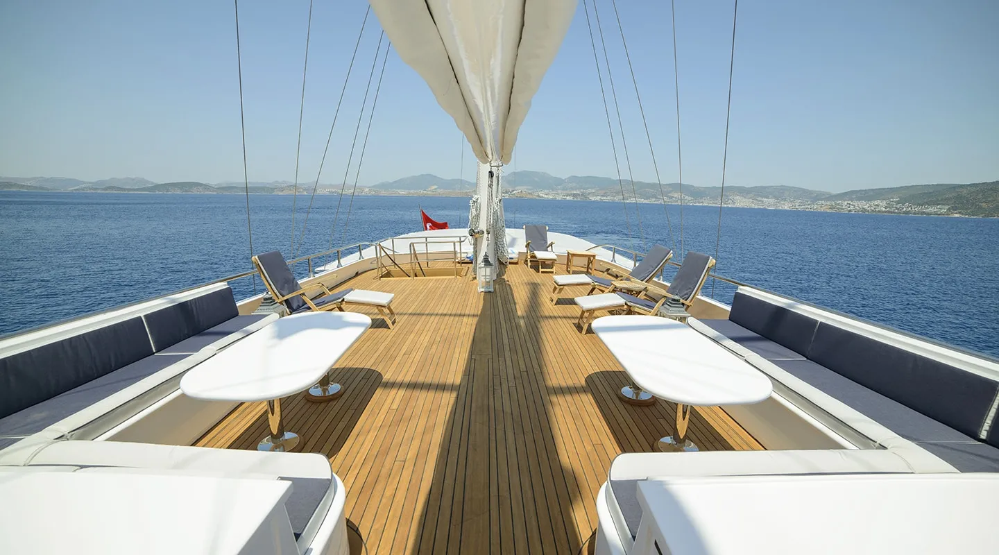 BELLA MARE Flybridge