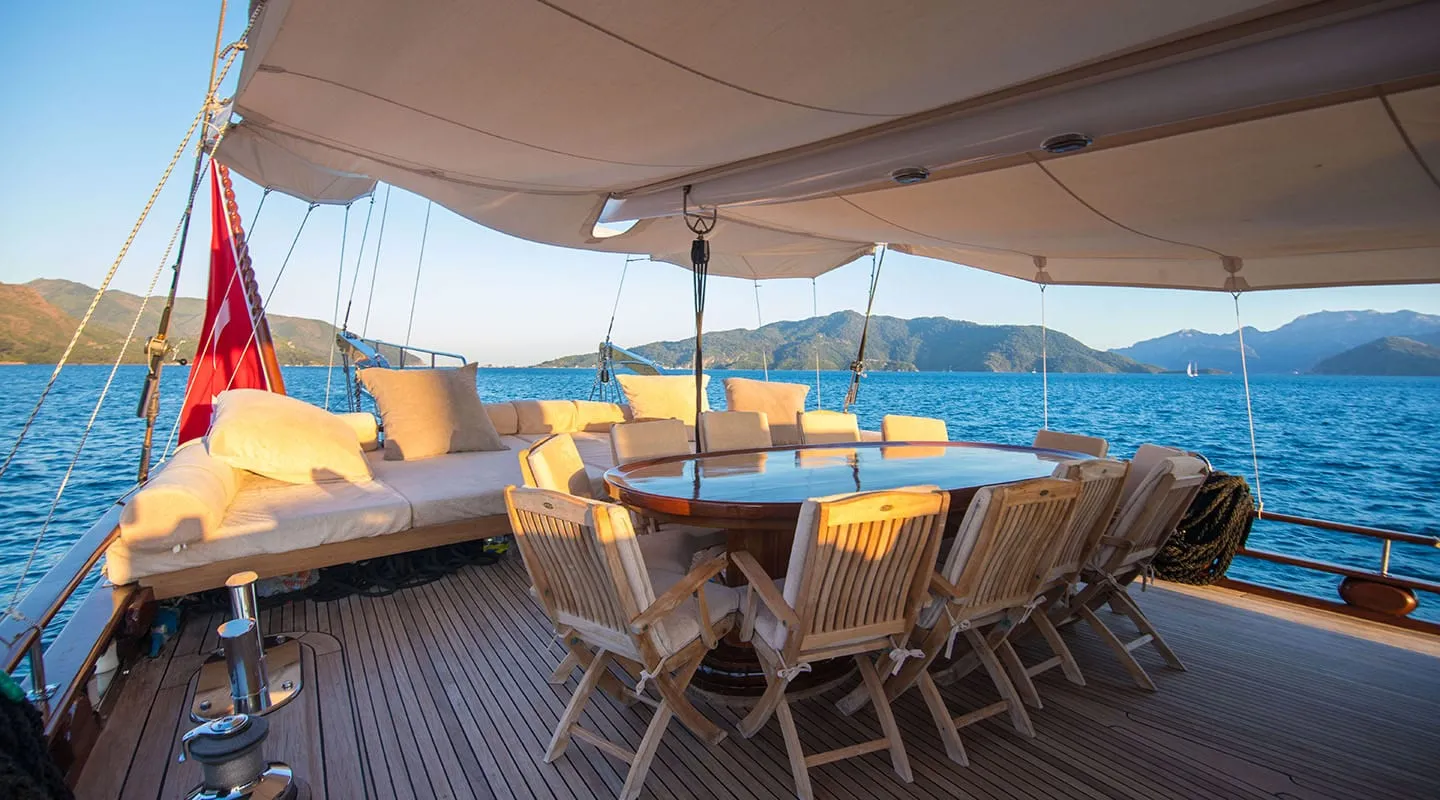 GRANDE MARE Dining area on Aft deck