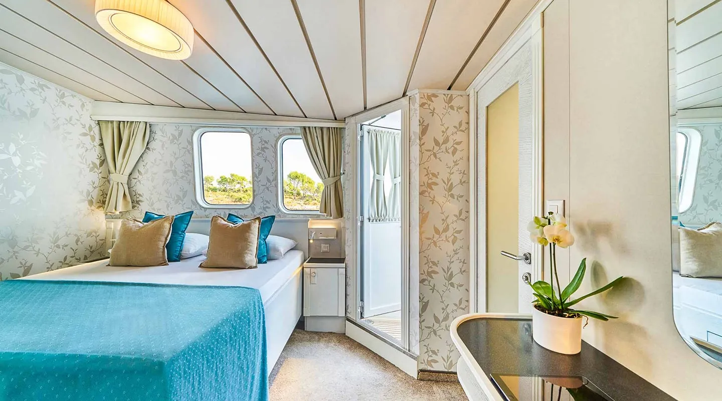 LA PERLA Double cabin