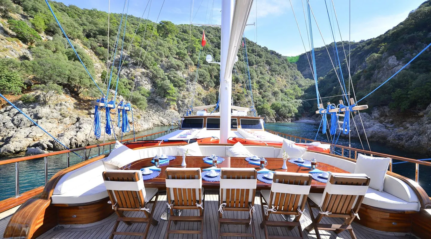 LYCIAN QUEEN Dining area on Aft deck