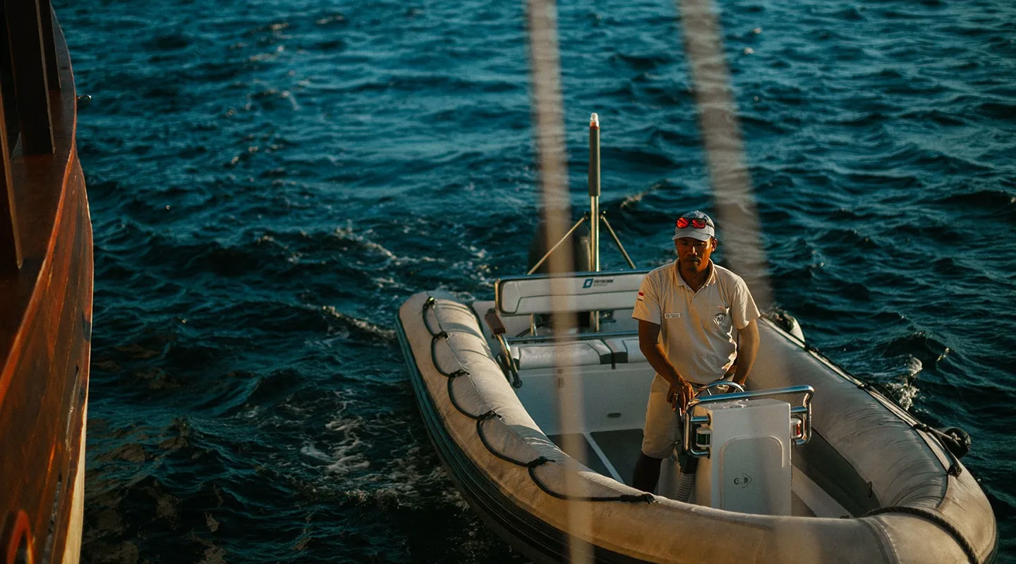 MISCHIEF Tender boat