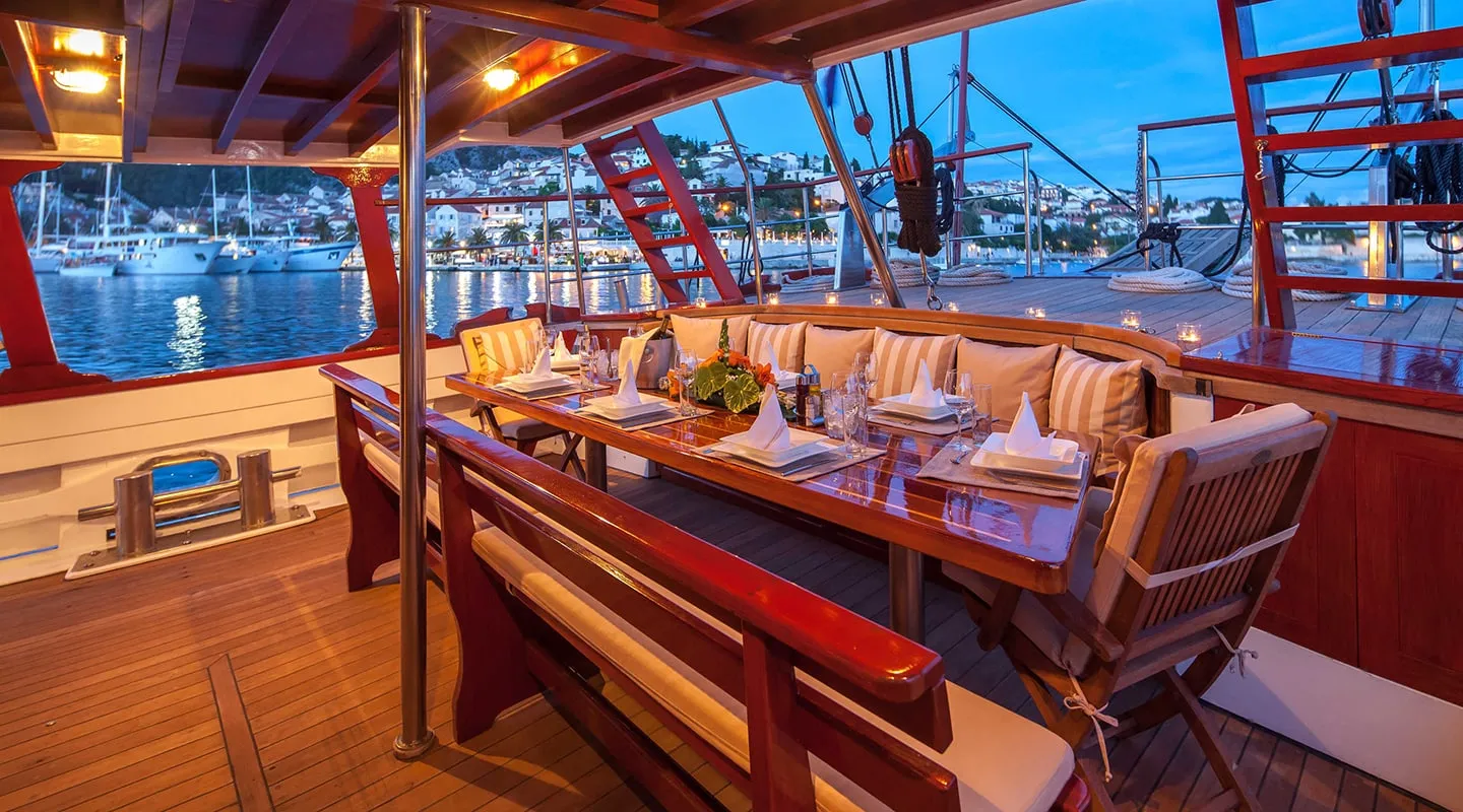 ROMANCA Dining area on Aft deck