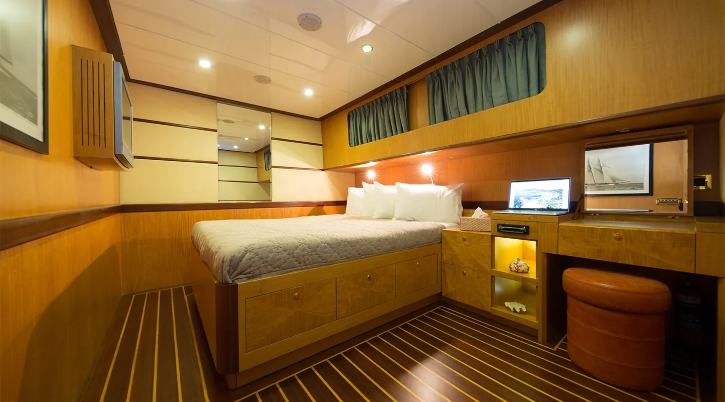 SERENITY 86 Double cabin