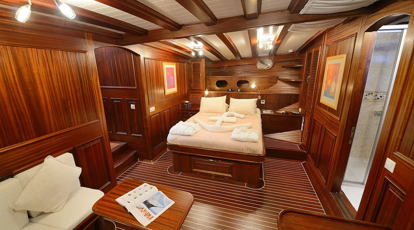 ZEPHYRIA II Double cabin