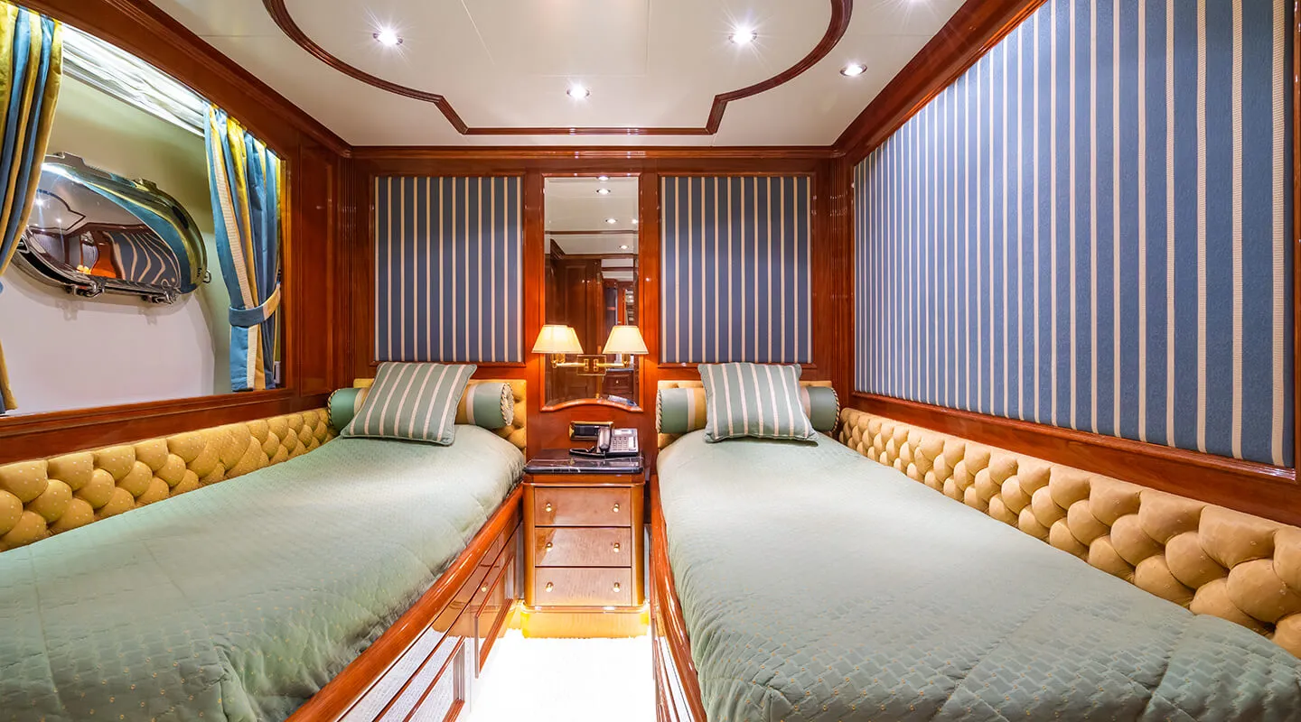 AMADEA Twin cabin