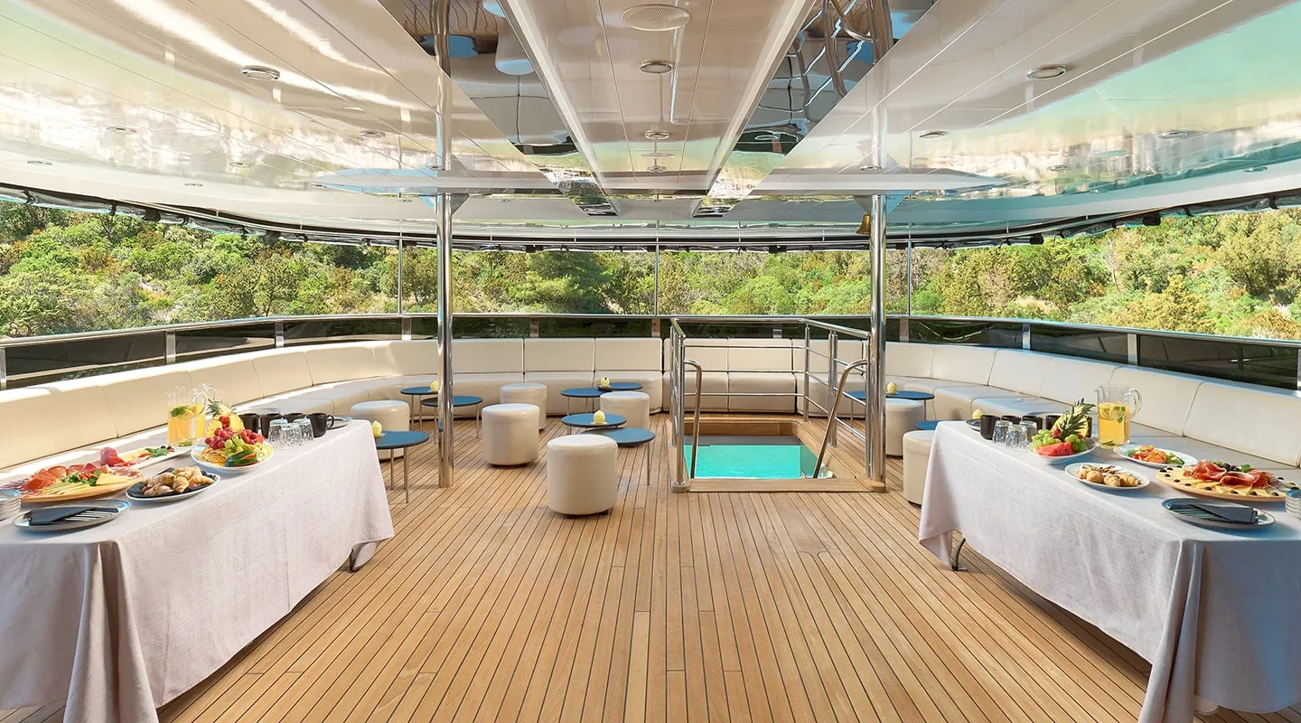 CRISTAL Aft deck