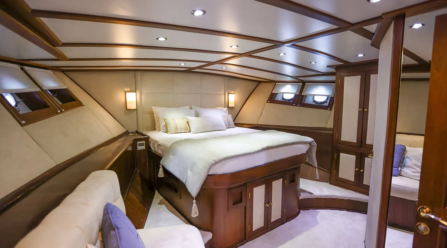 GAZELLA Master cabin