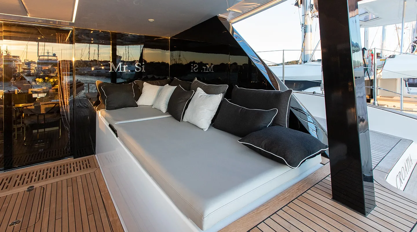 MR.SI Aft deck