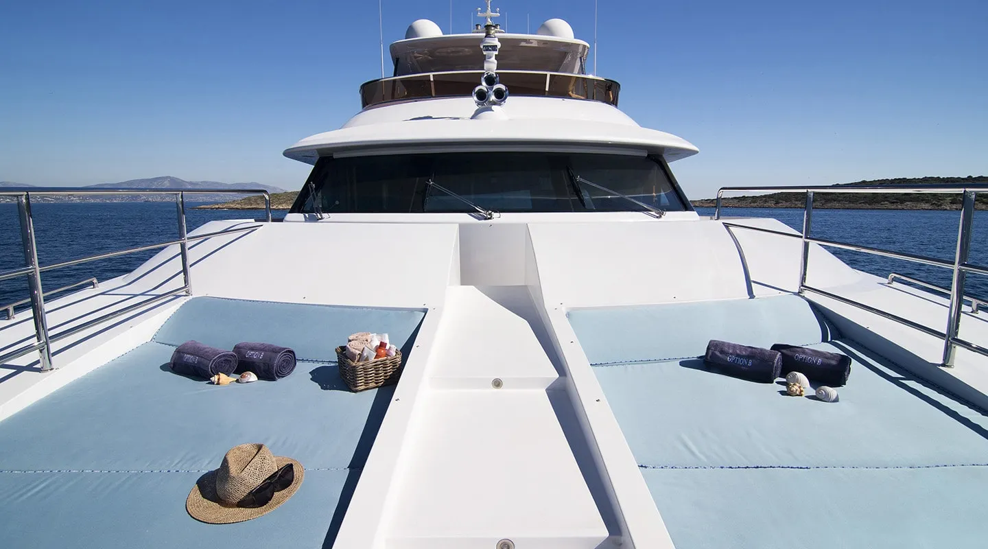 OPTION B Bow deck