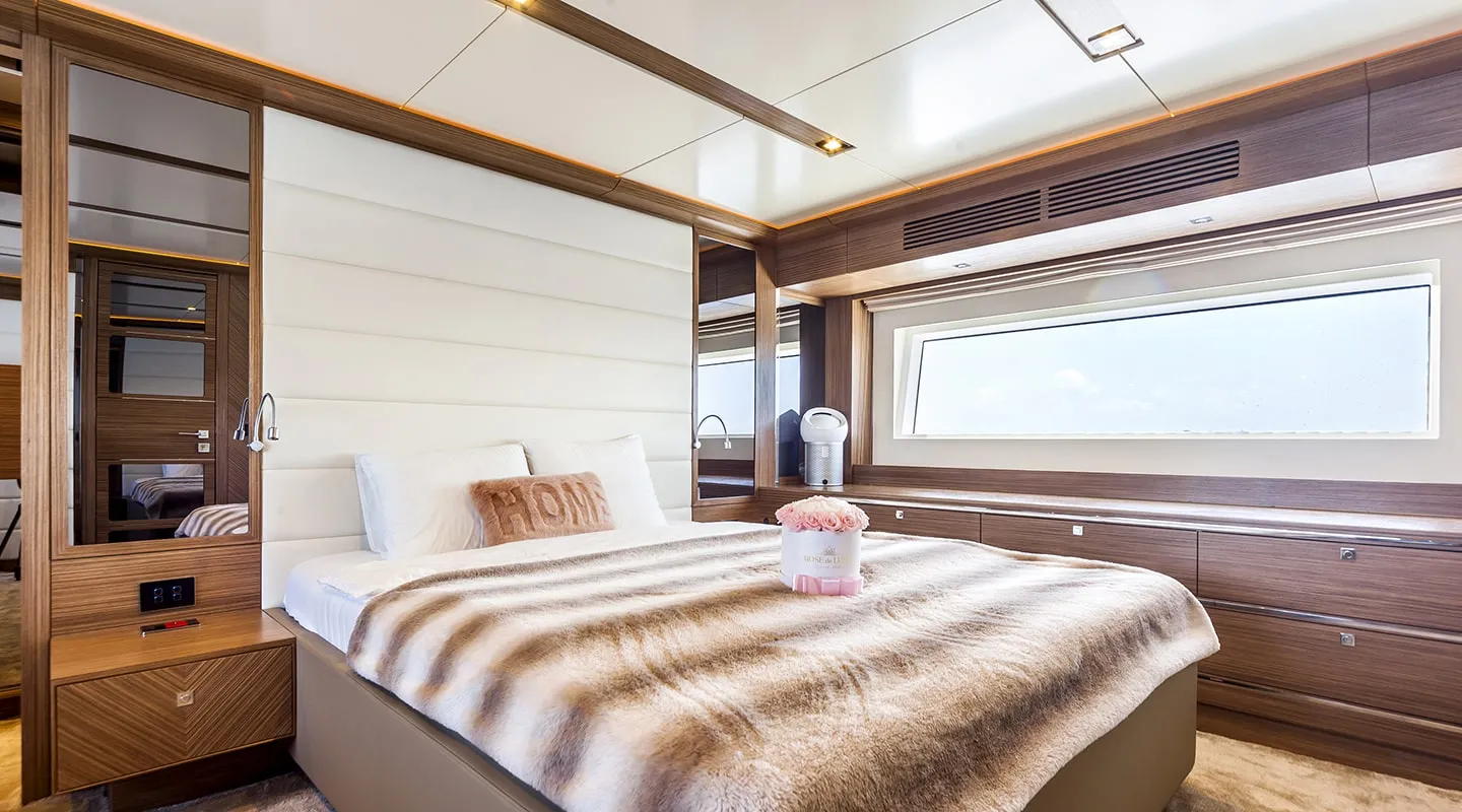 SALACIA Double cabin