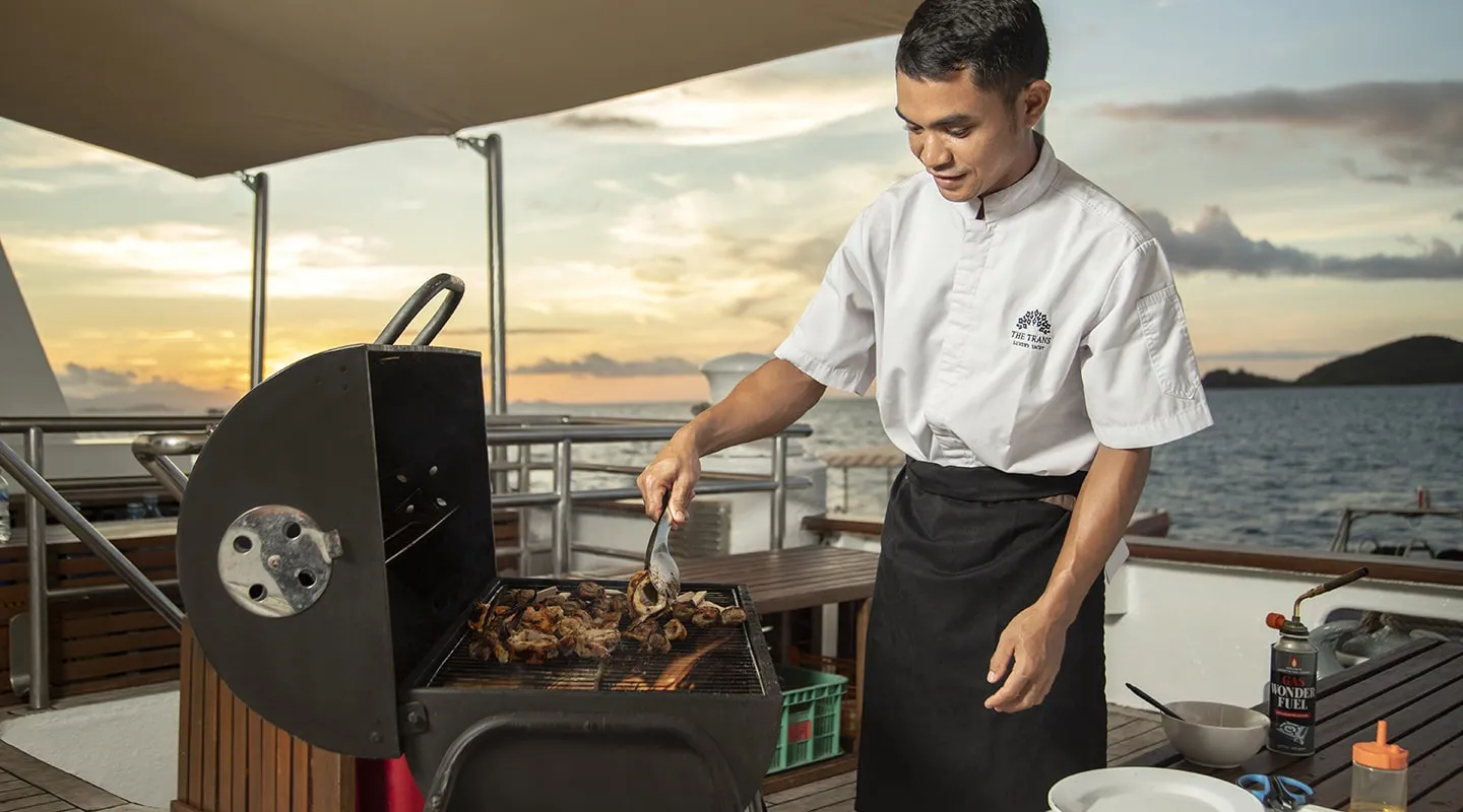 THE TRANS LUXURY YACHT Chef