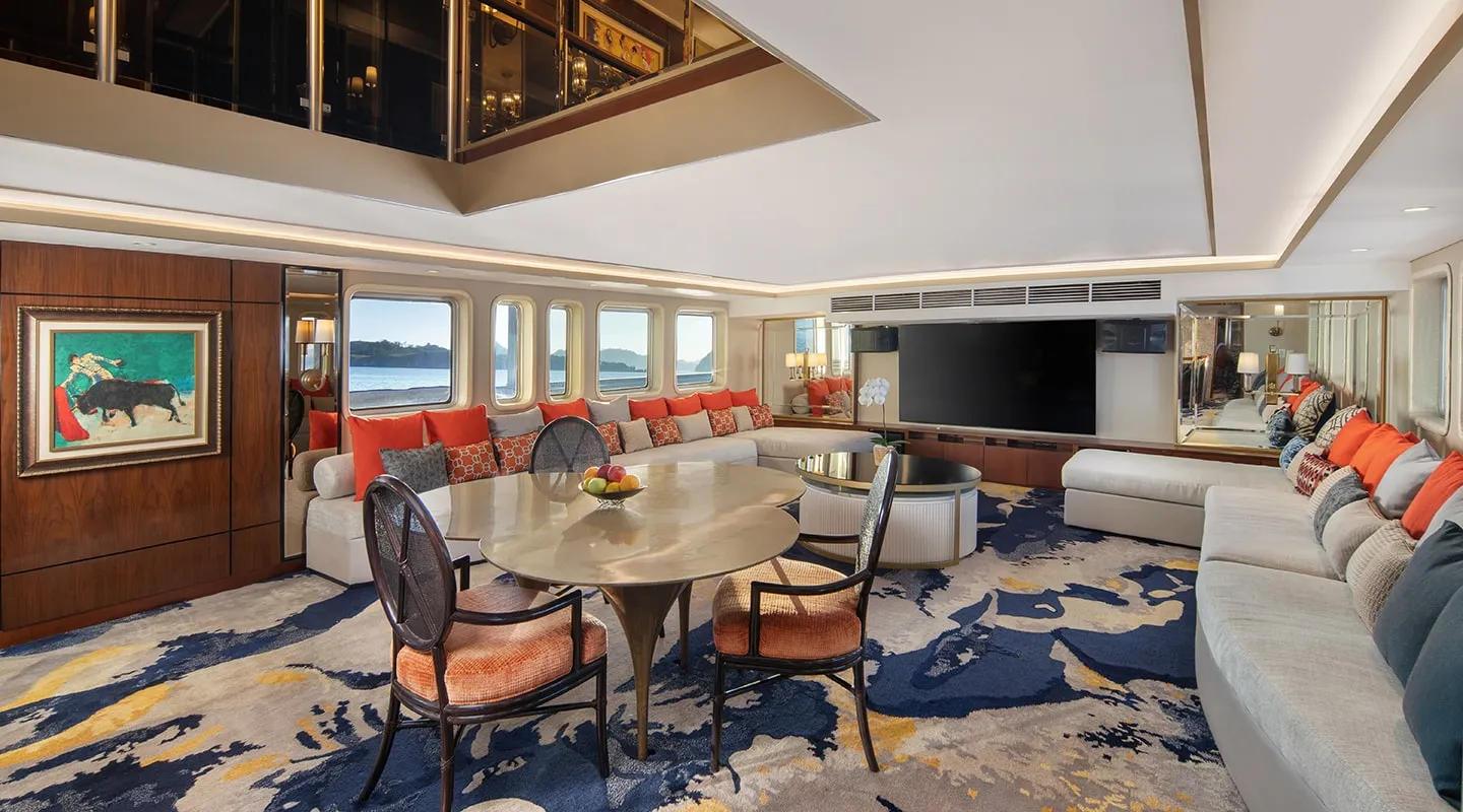 THE TRANS LUXURY YACHT Lounge area