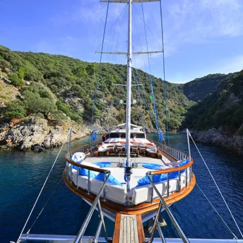 LYCIAN QUEEN Aft deck