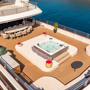 Yacht amenities