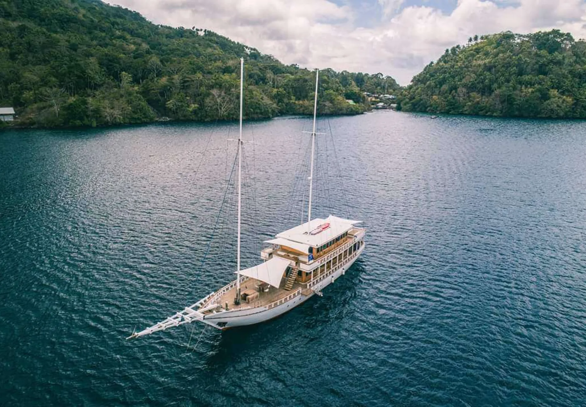 Fenides Liveaboard Boat