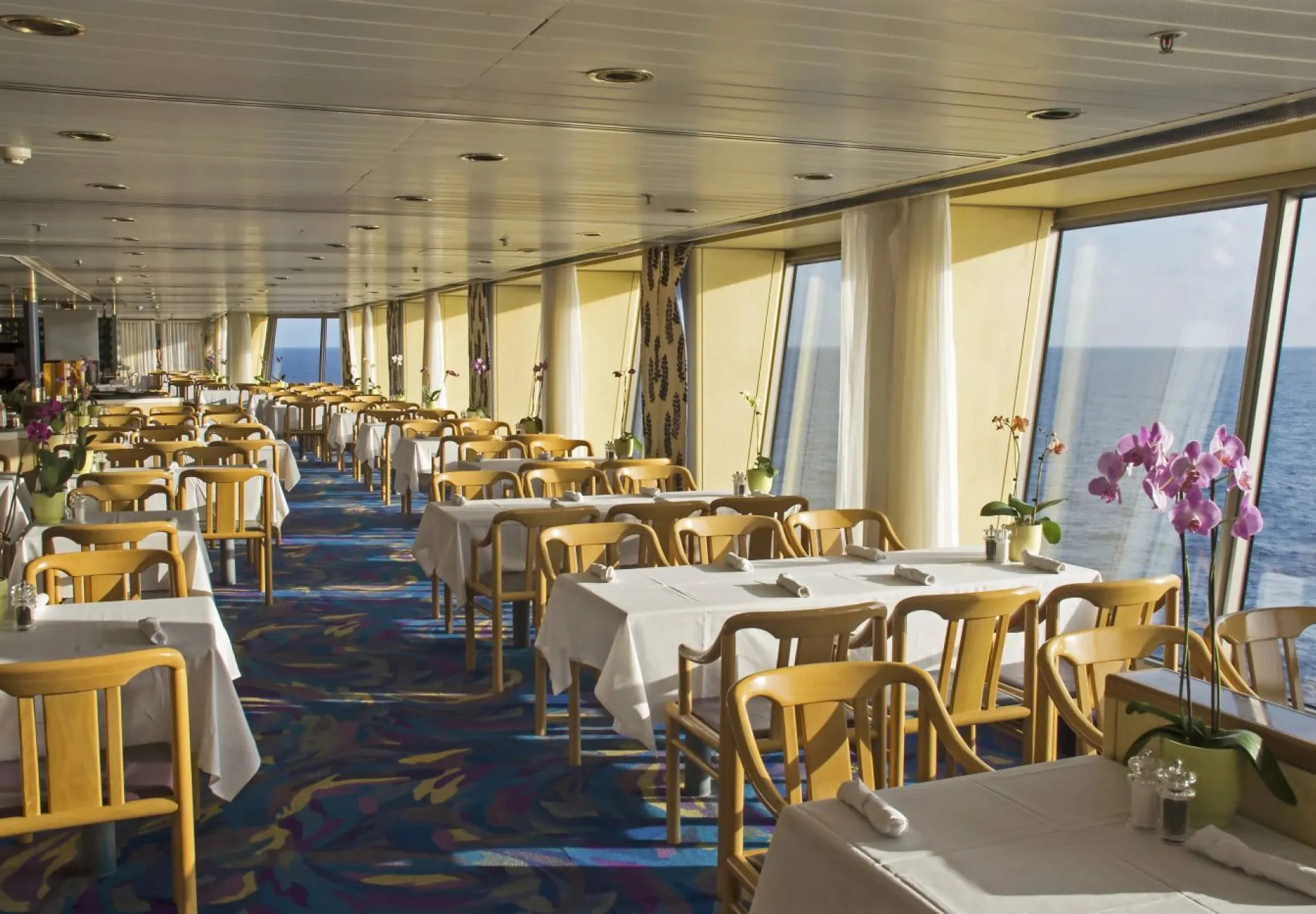 Dining on a cruise