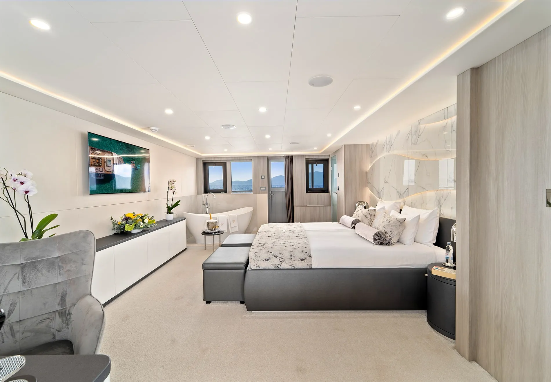 Elegant Accommodations Freedom can accommodate up to 24 guests in 11 tastefully decorated staterooms