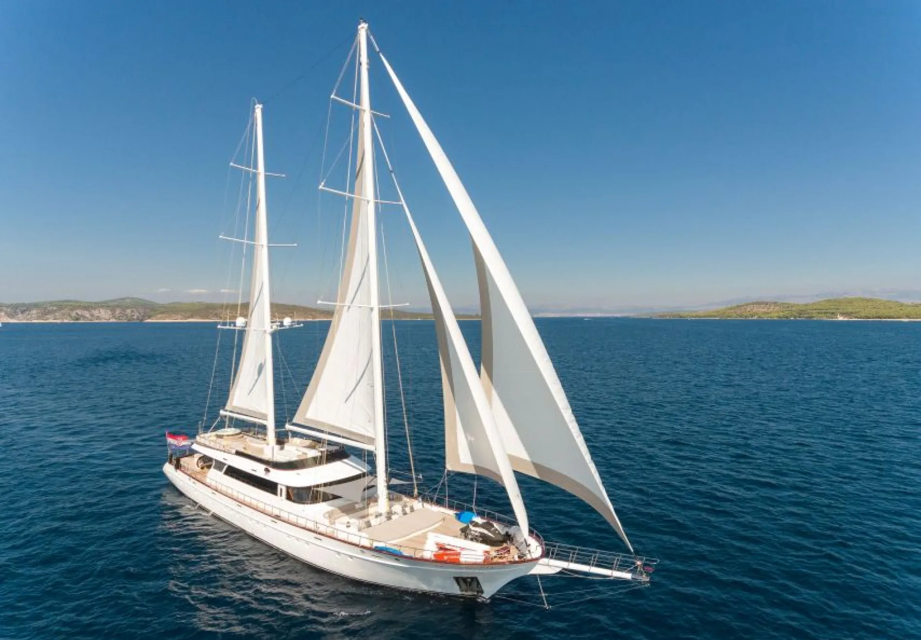 Luxury Sailing Yacht