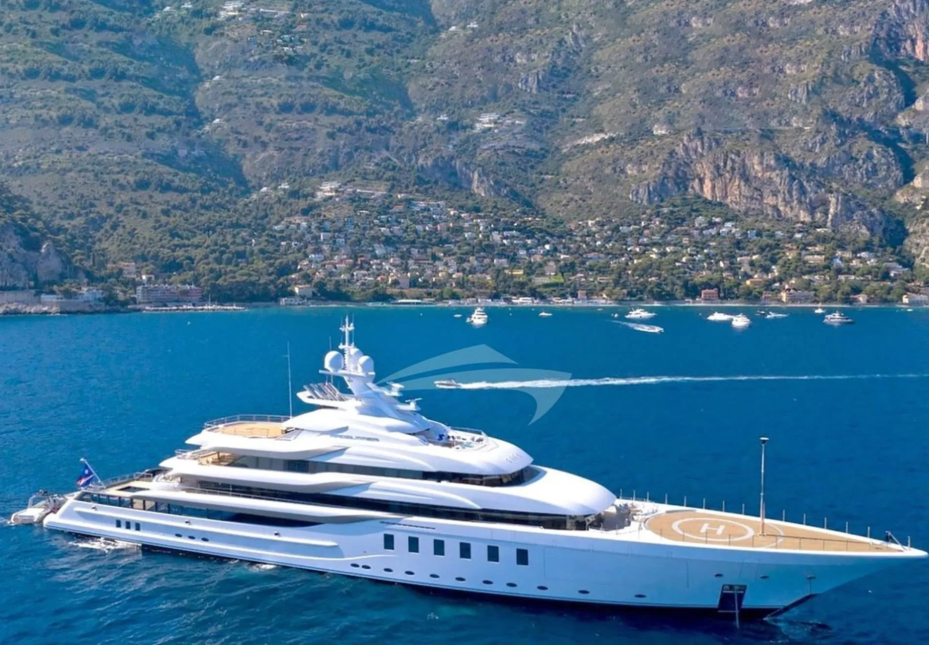 Lurssen - MADSUMMER