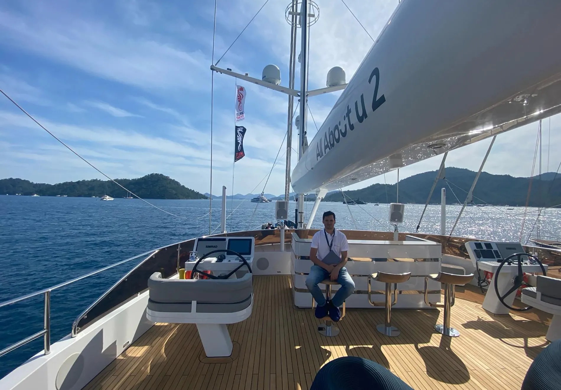 What sets you apart from other yacht charter brokers at Goolets