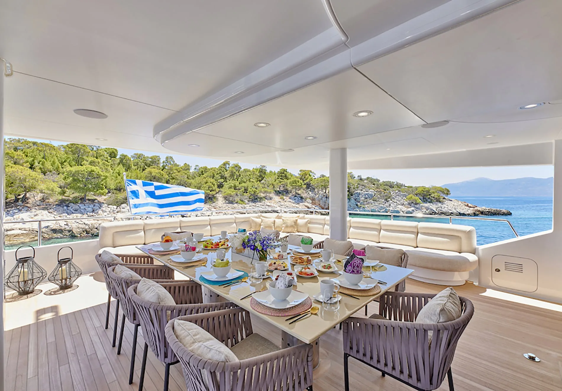 Why Choosing Goolets for a Greek Island-Hopping Yacht Charter