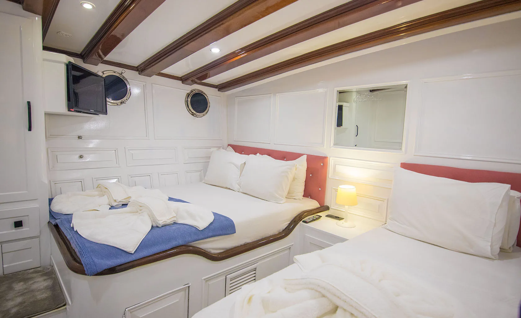 GRANDE MARE Twin cabin