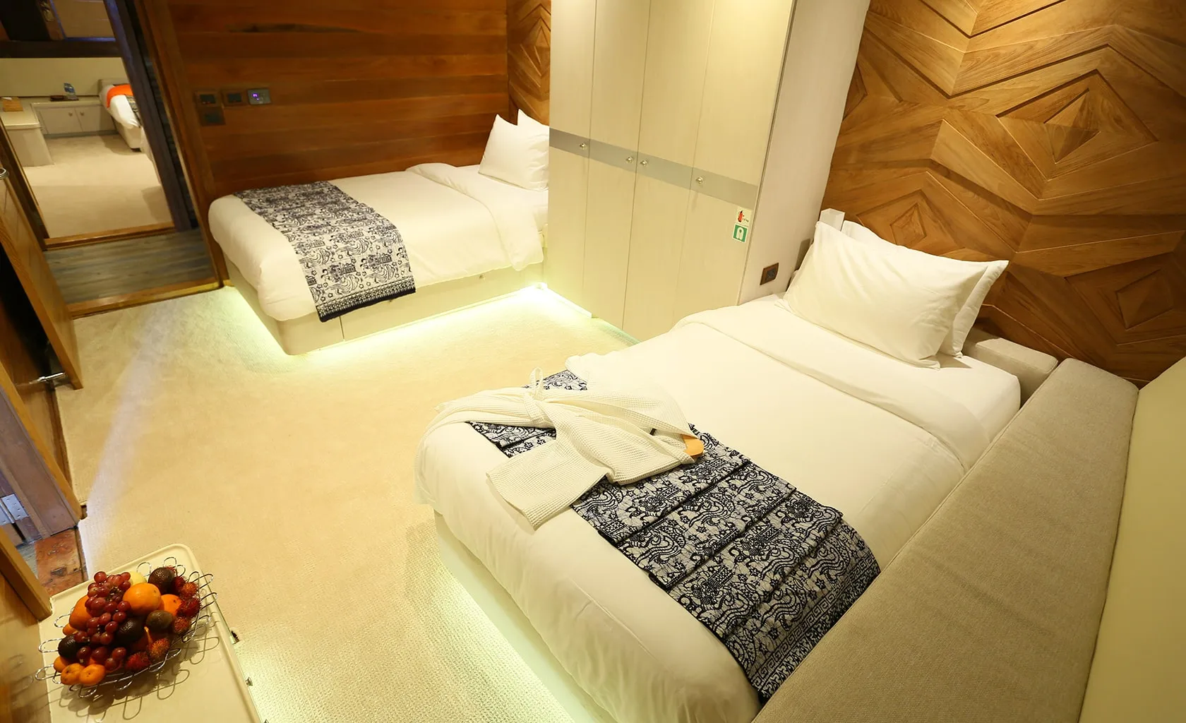 LAMIMA Twin cabin