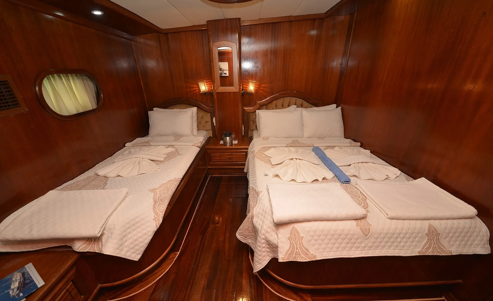 PRENSES BUGCE Triple cabin