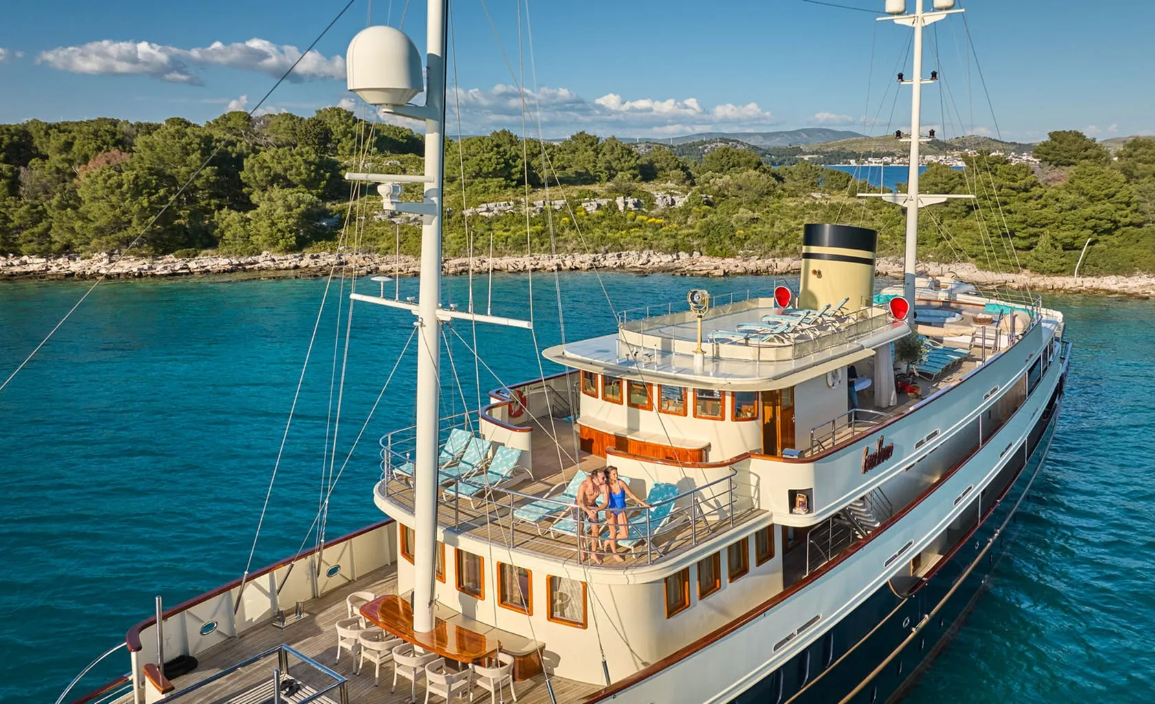 CASABLANCA Anchored