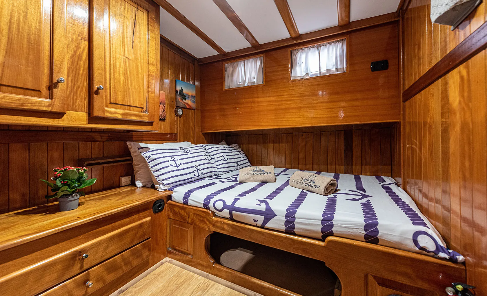 HANDE CAPO GALERA Double cabin