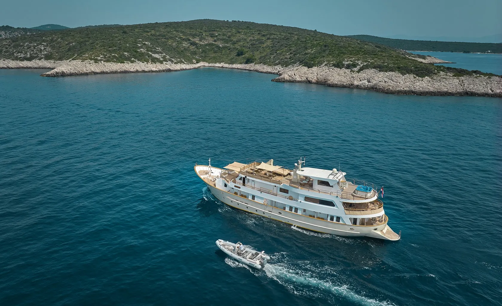 LA PERLA Cruising