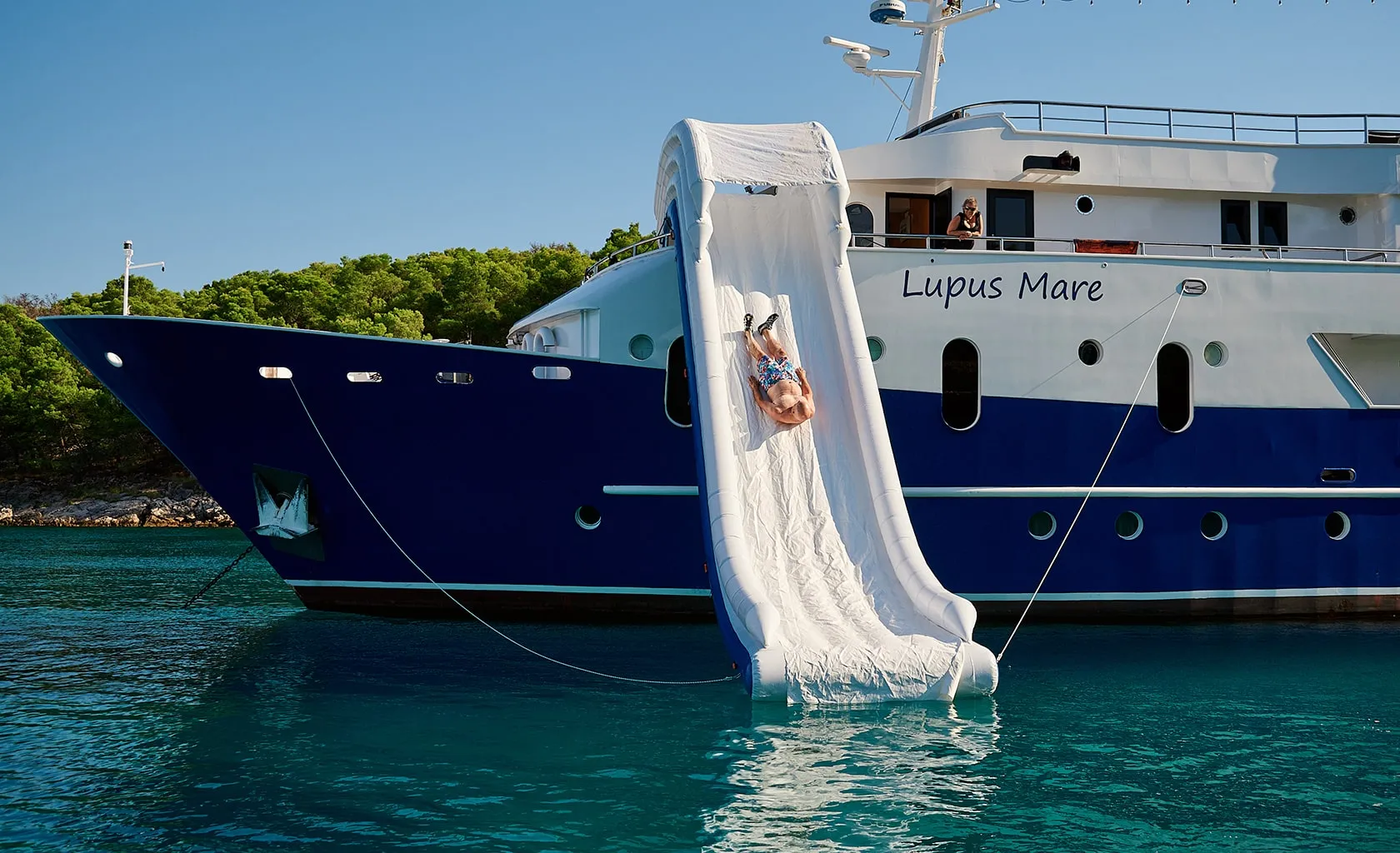 LUPUS MARE Water slide