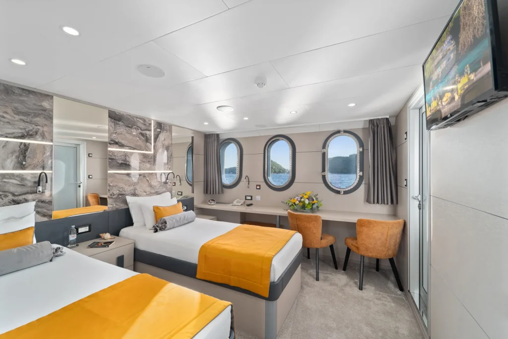 FREEDOM Twin stateroom - Lower deck