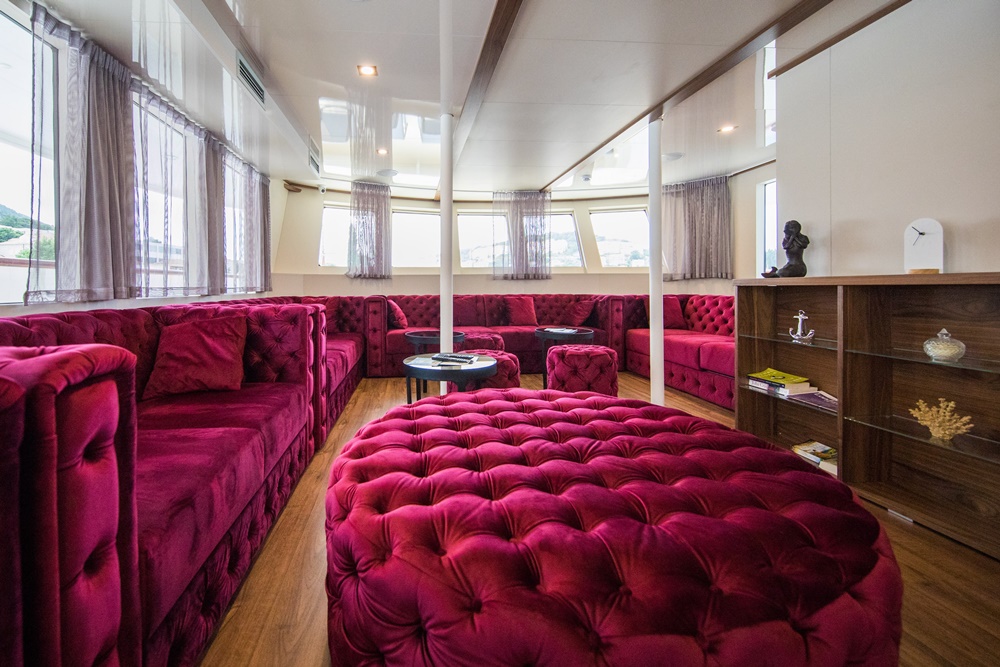 Yacht interior image