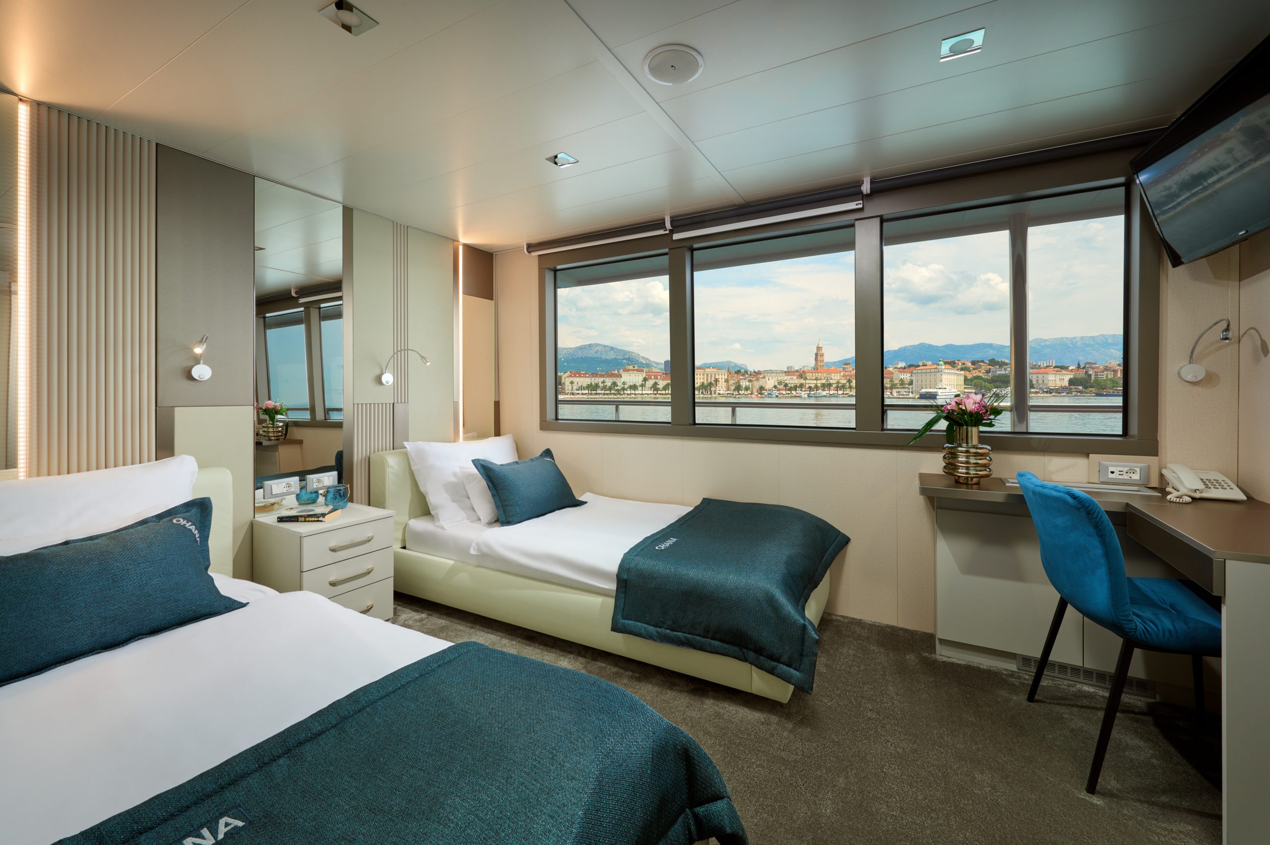 OHANA Master cabin - Main deck