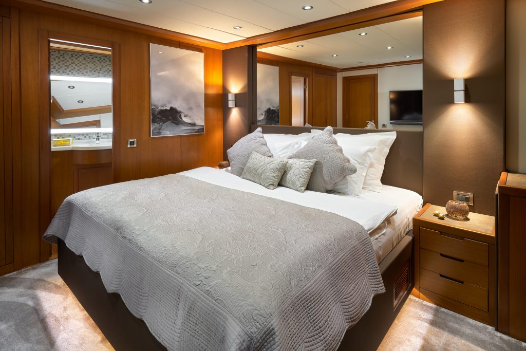 Yacht interior image