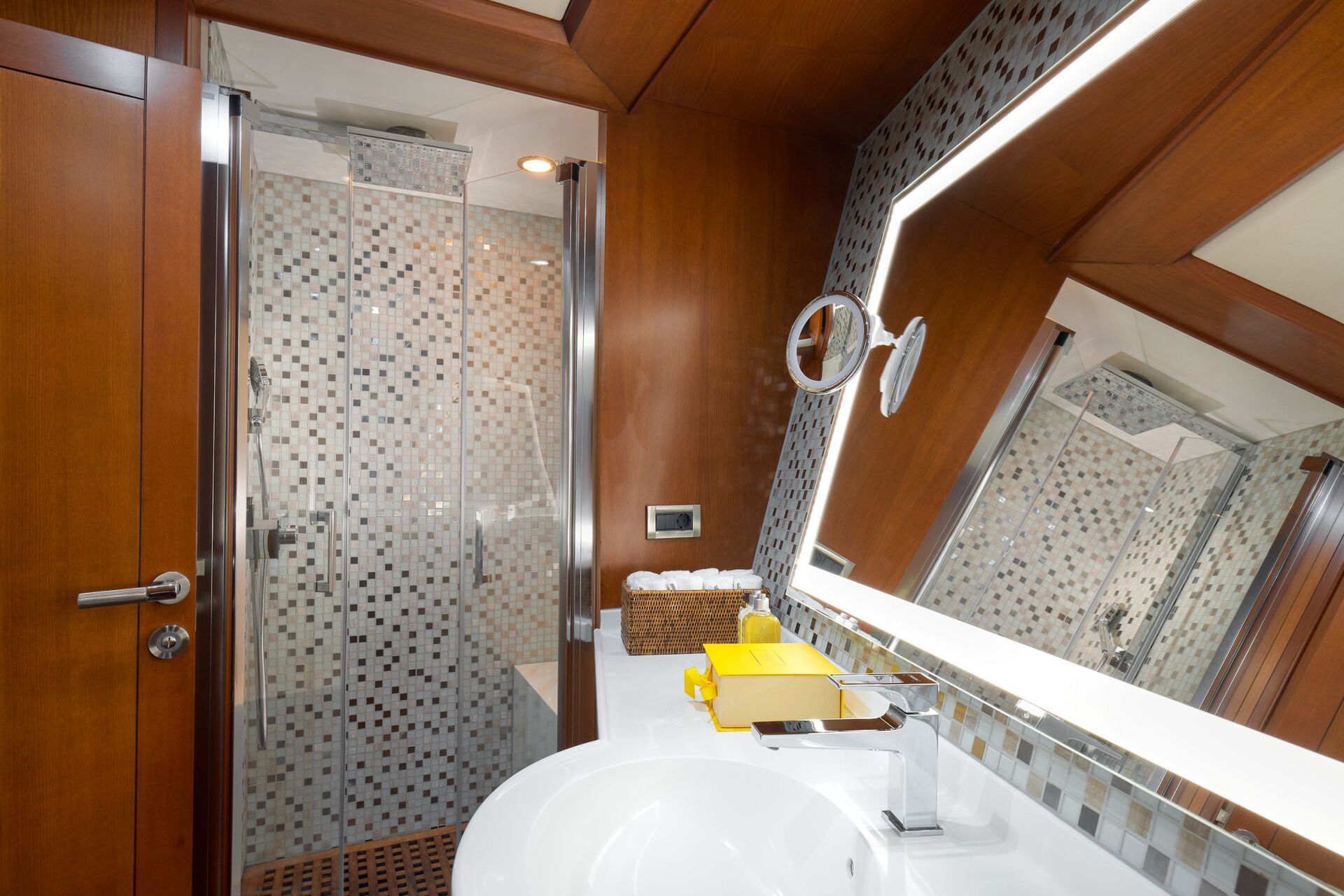 Yacht interior image