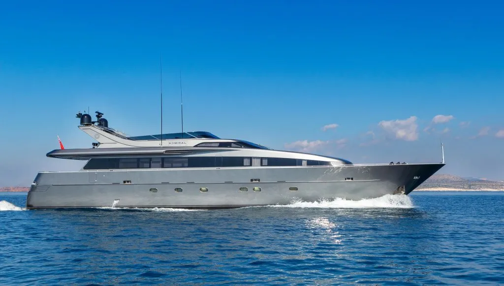 Yacht exterior image