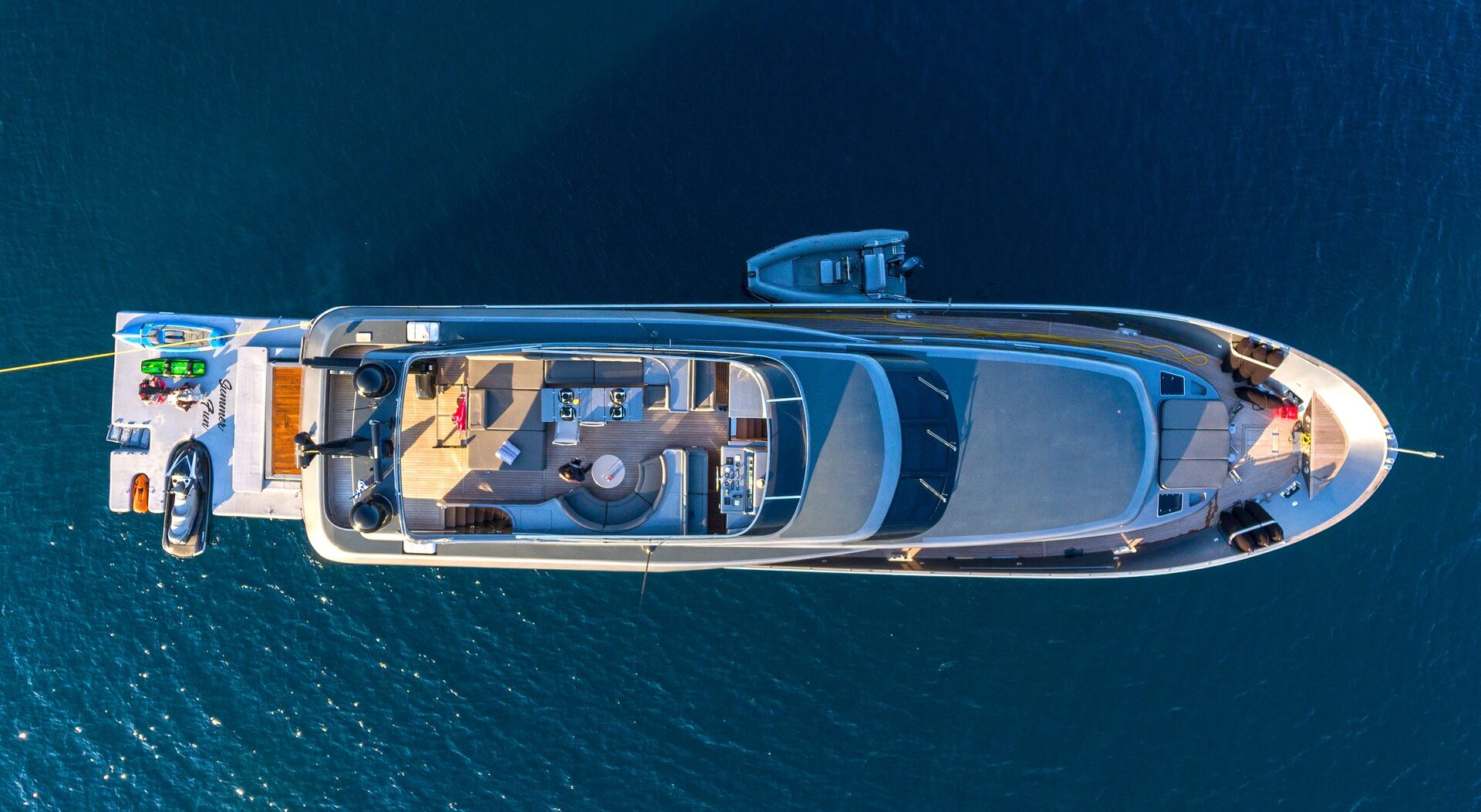 Yacht exterior image