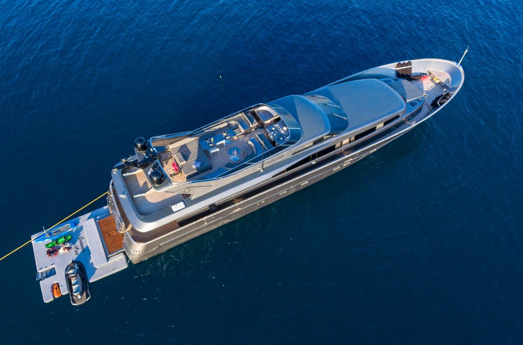 Yacht exterior image