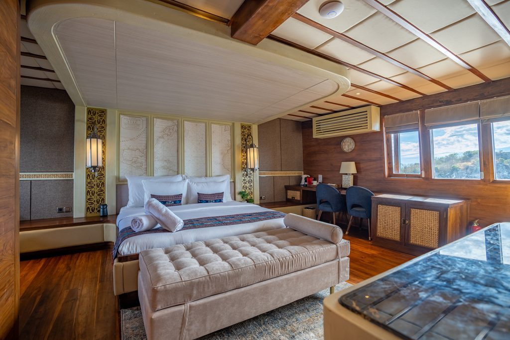 Yacht interior image