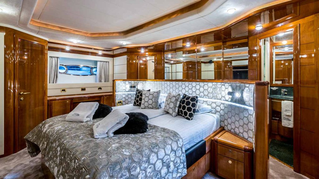 Yacht interior image