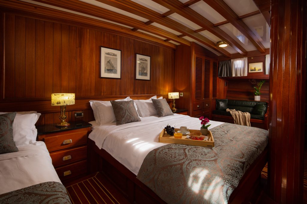 Yacht interior image