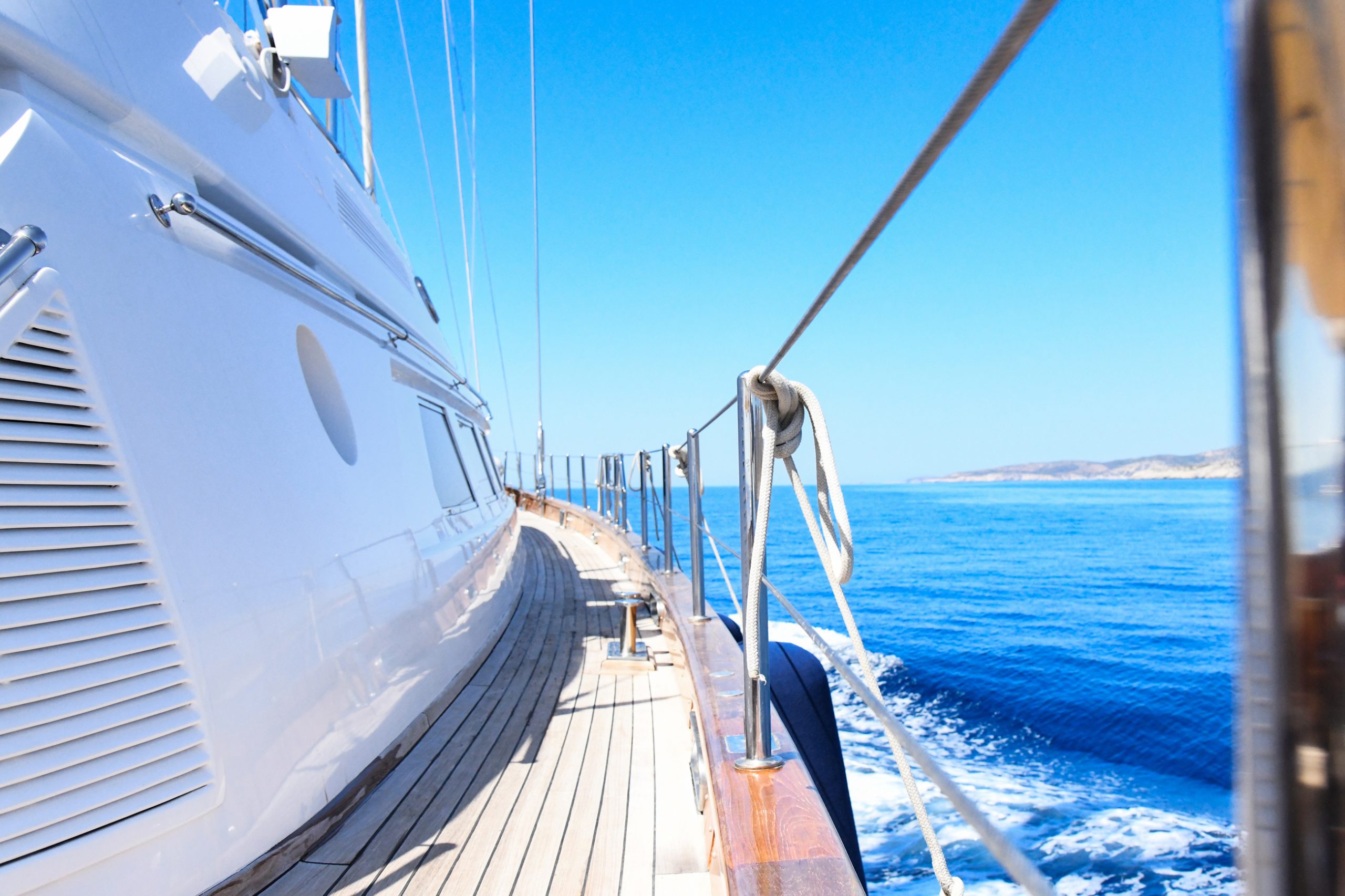 Yacht exterior image