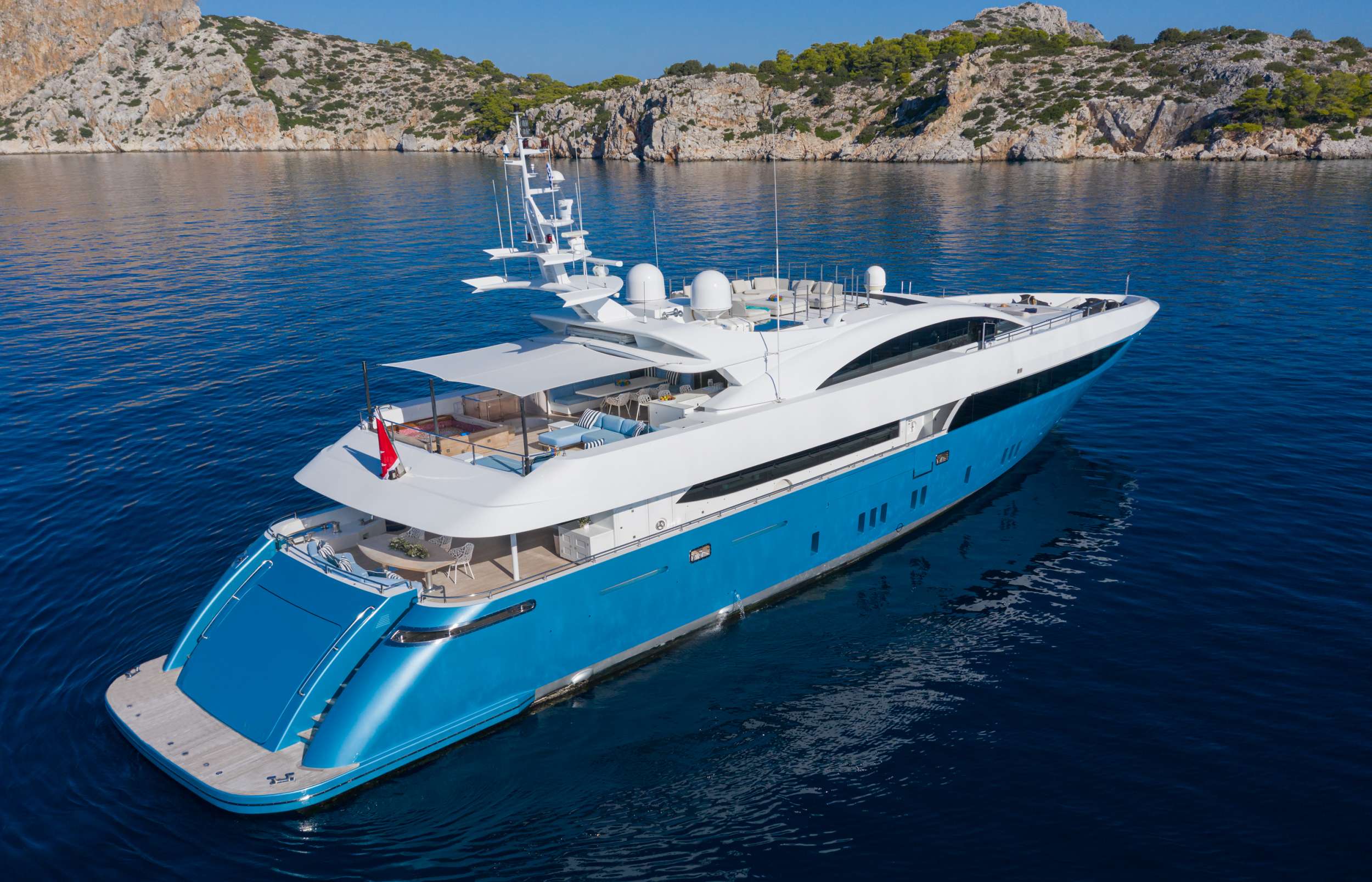 Yacht exterior image