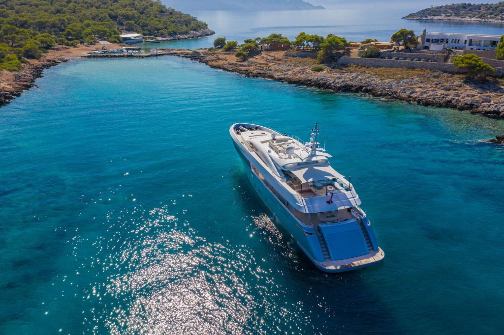 Yacht exterior image