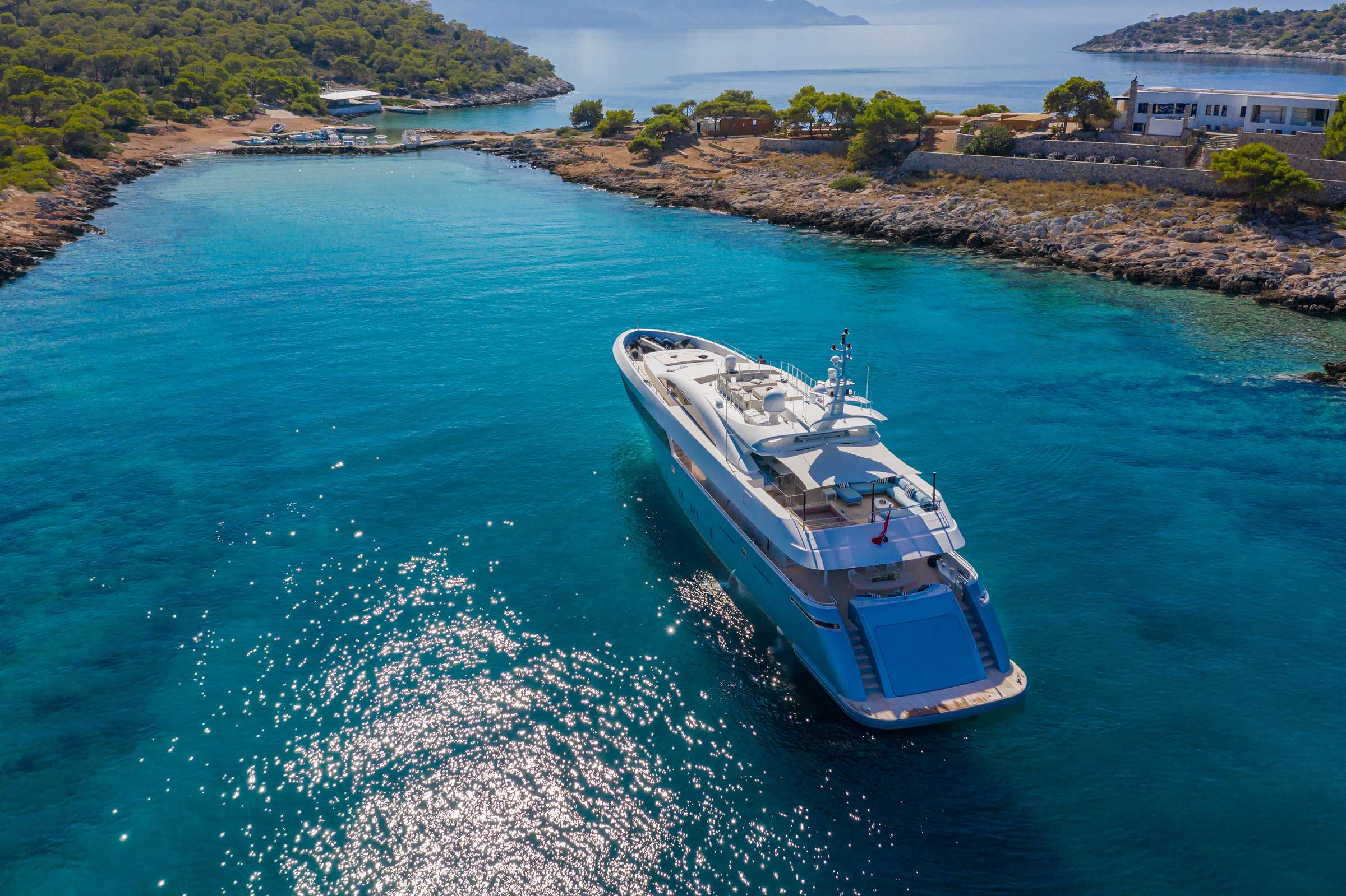 Yacht exterior image